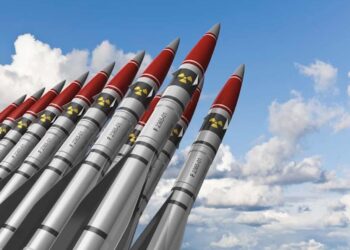 The Invasion of Ukraine Under the Shadow of Nuclear Weapons